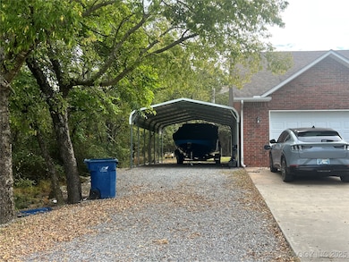 1526 S 5th St, McAlester, OK 74501 - photo 3