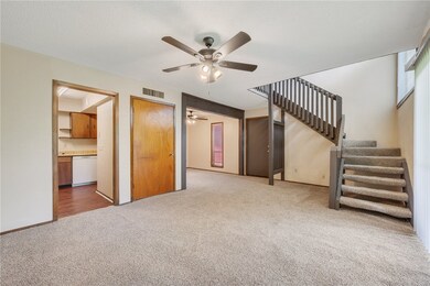 1212 Holik Dr unit D, College Station, TX 77840 - photo 2