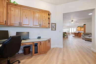 61 N Shadow Ridge Dr, Washington, UT 84780 - photo 7