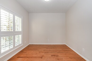 13622 Country Hill Ct, Tomball, TX 77375 - photo 4