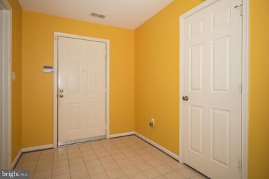 4500 Chaucer Way unit 102, Owings Mills, MD 21117 - photo 3