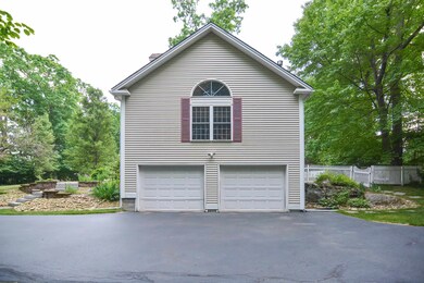 7 Sentry Rd, Bedford, NH 03110 - photo 4