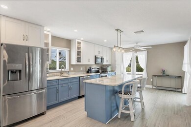 181 Caddy Rd, Rotonda West, FL 33947 - photo 4