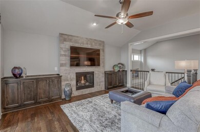 13720 Quigley St, Overland Park, KS 66221 - photo 5