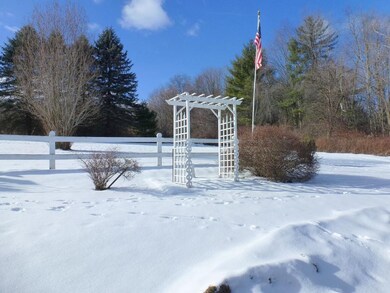 744 Campbell Rd, Rutland, VT 05701 - photo 3