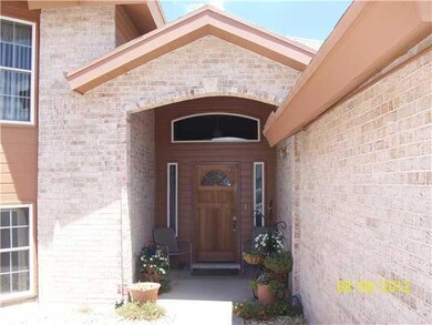 312 Pete La Rue Cir, Horizon City, TX 79928 - photo 6