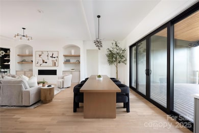 4041 Hiddenbrook Dr, Charlotte, NC 28205 - photo 4