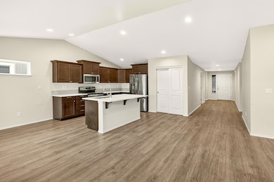 3665 Durst St, Medford, OR 97504 - photo 3