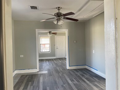 214 Palmyra St, Houston, TX 77022 - photo 5