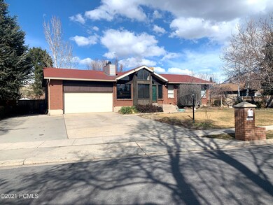 1583 E Coppercreek Rd, Sandy, UT 84093 - photo 3