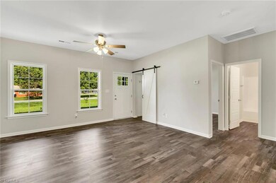 101 Lynn Dr, Archdale, NC 27263 - photo 2