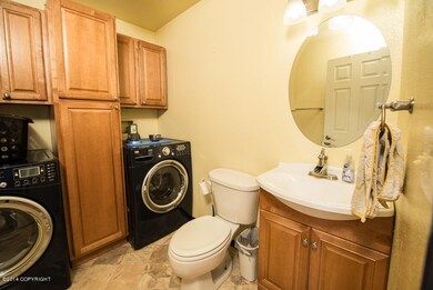 Laundry/1/2 bath