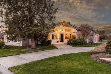 3609 SW Hillcrest Dr, Redmond, OR 97756 - photo 3