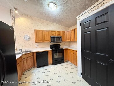 7510 Glen Terra Dr unit 7, Lansing, MI 48917 - photo 6