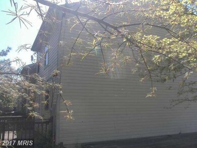 5812 N Holly Springs Dr, Capitol Heights, MD 20743 - photo 3