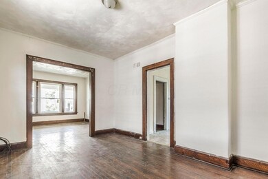 829 Gilbert St 10