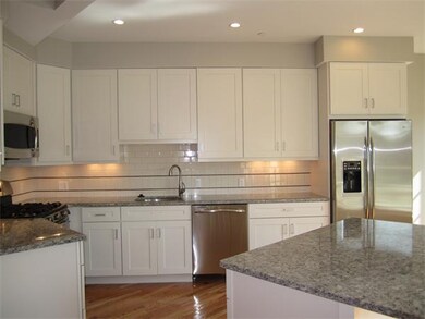 43 Selkirk Rd unit B, Brighton, MA 02135 - photo 3