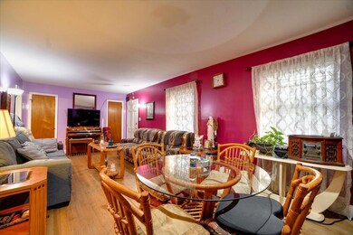 14-4041 Braddock St (14 of 34)