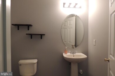 121 Chancellor Dr, Woodbury, NJ 08096 - photo 7