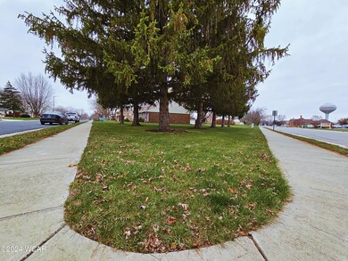 802 Primrose Dr, Wapakoneta, OH 45895 - photo 7