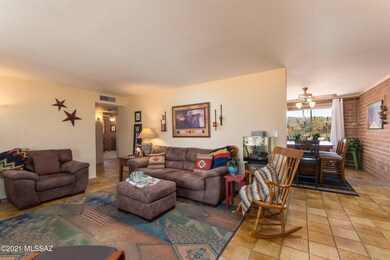Family Room & Dining