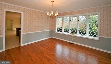 46 Crown Rd, Ewing, NJ 08638 - photo 4