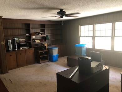 2317 Riverhill Dr, Valdosta, GA 31602 - photo 4