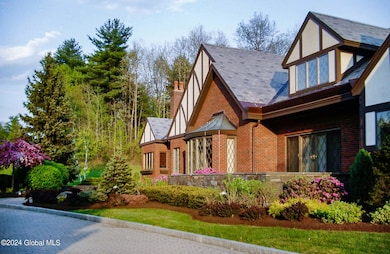 10 Covington Ct, Schenectady, NY 12309 - photo 3