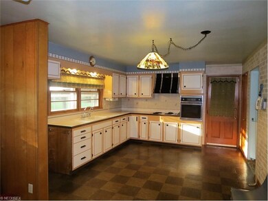 Large eat in kitchen.