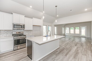 19160 Cedar Lennox Cir, Magnolia, TX 77355 - photo 2