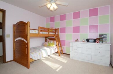 140 Dale Dr, Oregon, WI 53575 - photo 6