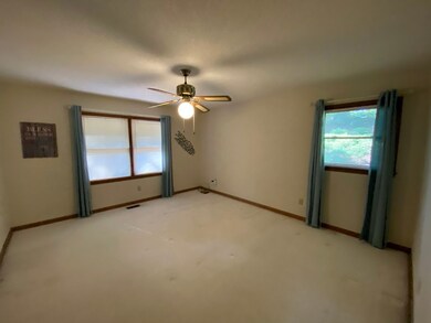 723 Shorewood Cir, Toccoa, GA 30577 - photo 6