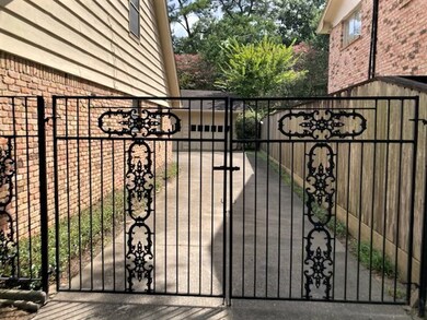 5006 Treebark Ln, Houston, TX 77018 - photo 2