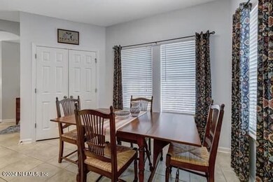 Eat in kitchen