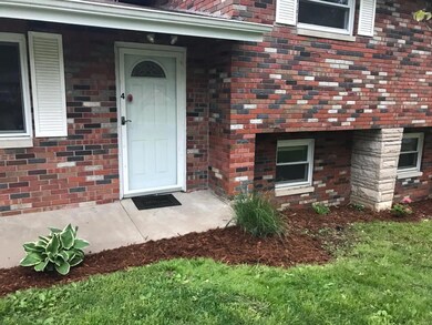 4 Holiday Dr, Collinsville, IL 62234 - photo 2