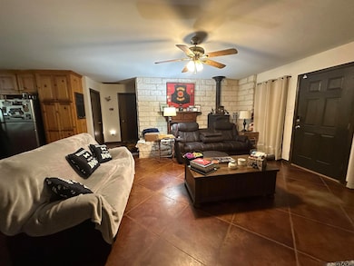 2775 Fm 235 E, Jacksonville, TX 75766 - photo 4