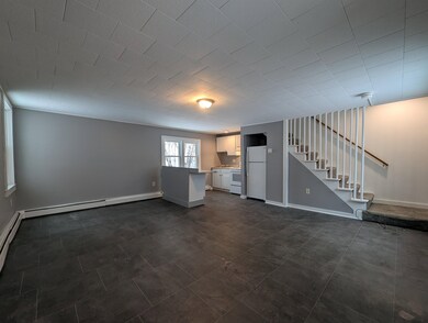 31 Chestnut St unit E, Claremont, NH 03743 - photo 2