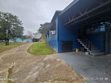 610 Avenue D, McComb, MS 39648 - photo 7