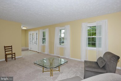 600 Fairmeade Ct, Linthicum Heights, MD 21090 - photo 5