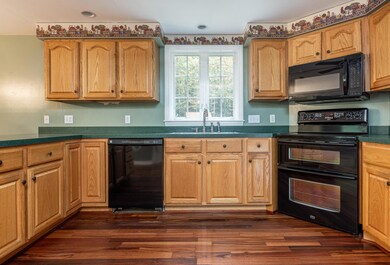 8 Lillian Way, Scarborough, ME 04074 - photo 3