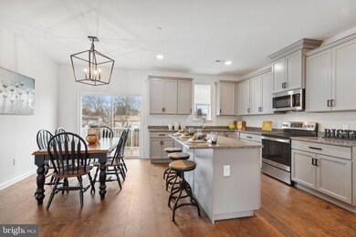 496 N 2nd St, Souderton, PA 18964 - photo 2