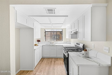 427 W Avenue J5 Unit#3 unit 3, Lancaster, CA 93534 - photo 6