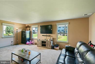 426 Colonial Dr, East Greenville, PA 18041 - photo 6