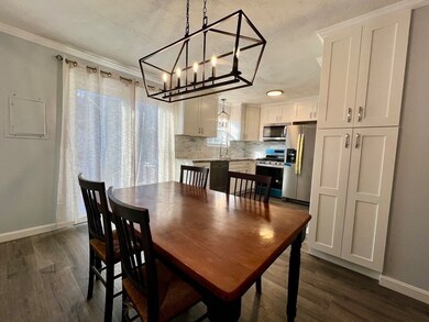 945 Riverside Dr unit 11C, Methuen, MA 01844 - photo 3