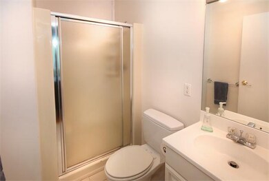 332 Jamaicaway unit 304, Jamaica Plain, MA 02130 - photo 6