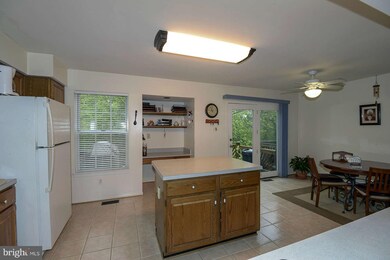 5205 Winding Star Cir, Columbia, MD 21044 - photo 7