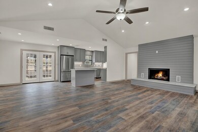 309 Tanglewood Dr, Fredericksburg, TX 78624 - photo 4