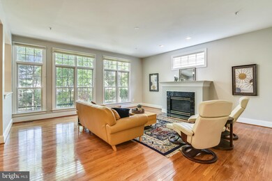 8412 Tysons Trace Ct, Vienna, VA 22182 - photo 4