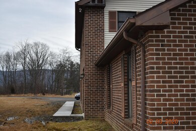 555 W 10th St, Jim Thorpe, PA 18229 - photo 5