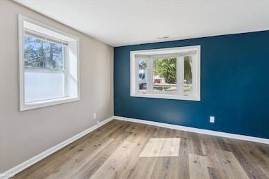 1147 Rinn St, Burton, MI 48509 - photo 4